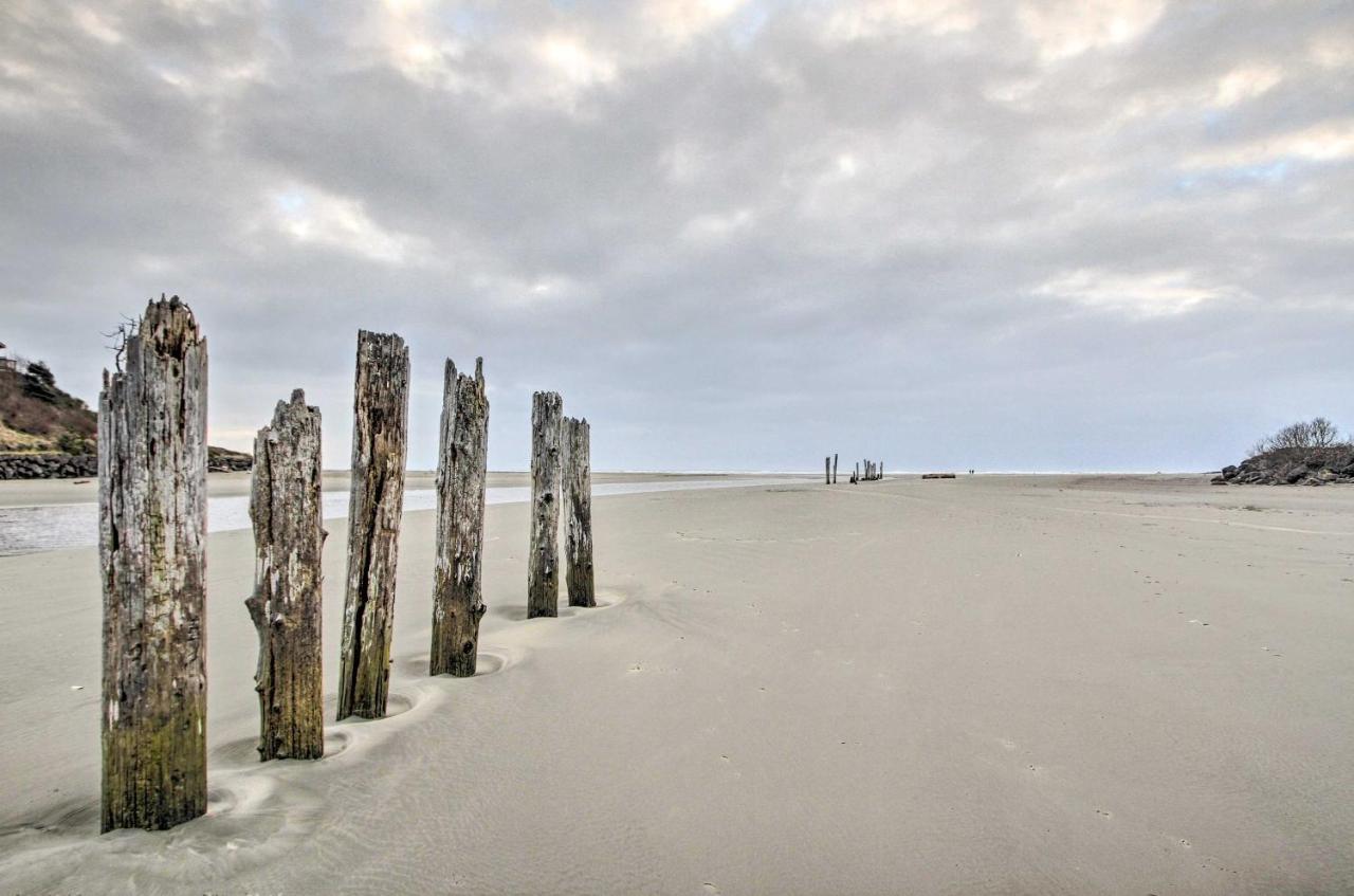 Airy Coastal Escape With Deck - Steps To Beach! Pacific Beach Buitenkant foto